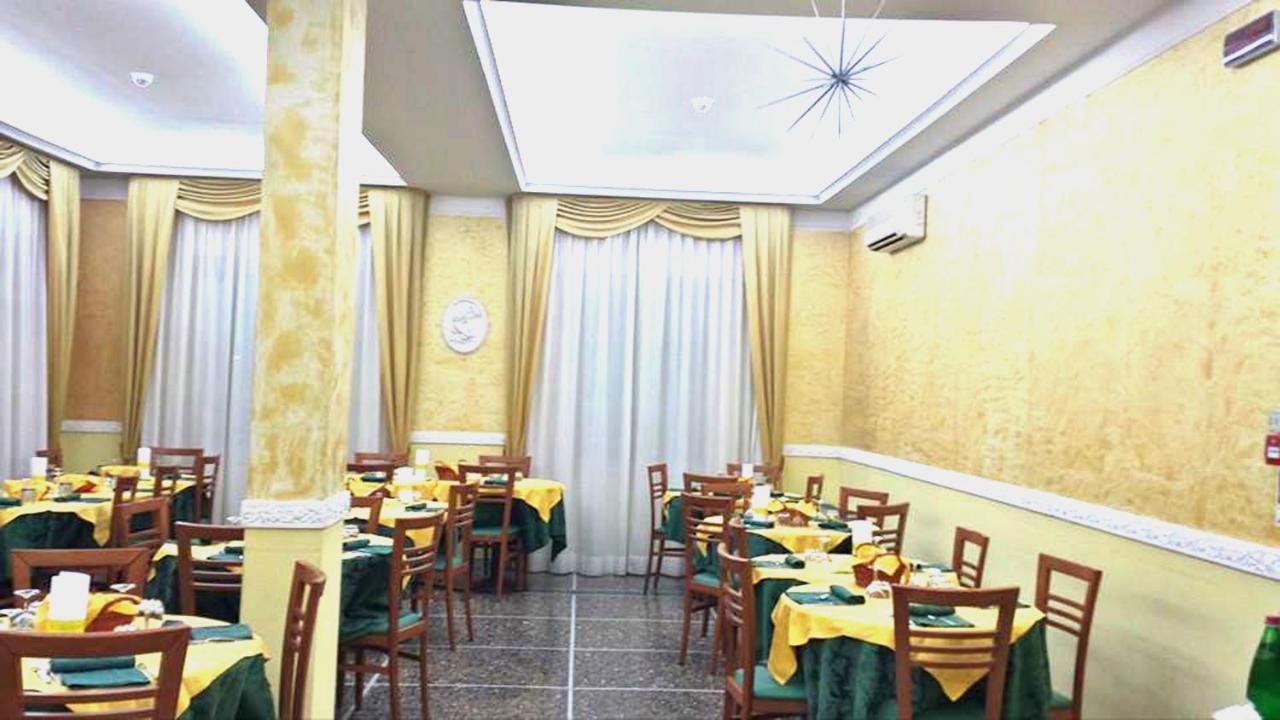 Hotel Giannella Rimini Eksteriør billede